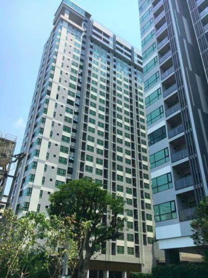 The Base Central Pattaya By Pattaya Holiday Bagian luar foto