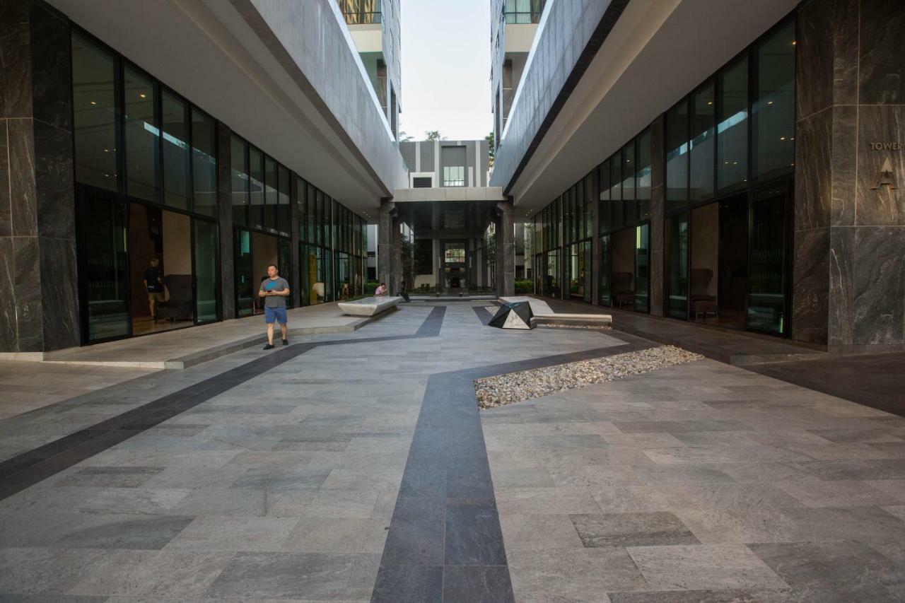 The Base Central Pattaya By Pattaya Holiday Bagian luar foto