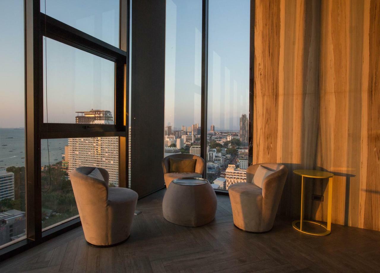 The Base Central Pattaya By Pattaya Holiday Bagian luar foto