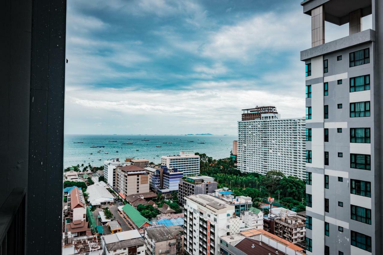 The Base Central Pattaya By Pattaya Holiday Bagian luar foto